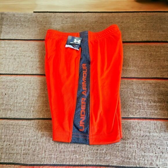 NWT Under Armour Boy’s Shorts 4T - Picture 1 of 5